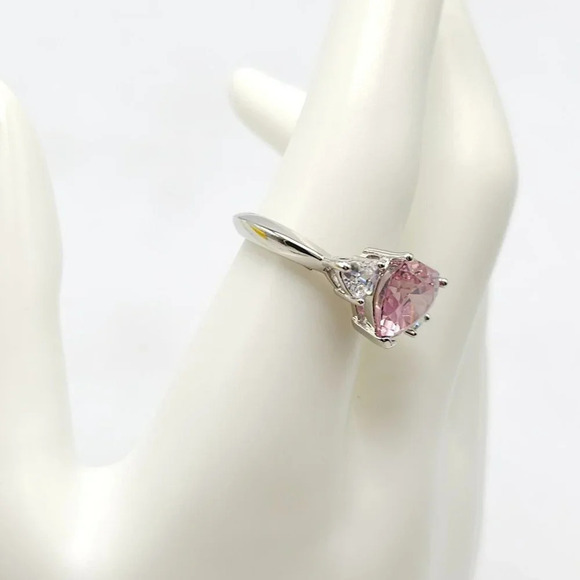 Pink Heart Clear Glass Rhinestone Silver Plated Vintage Cocktail Ring Size 8.75 - Picture 3 of 8